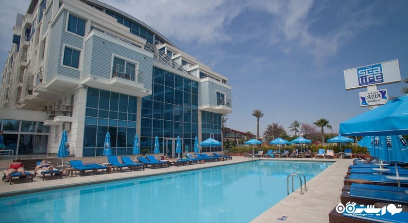 استخر روباز  هتل سی لایف فمیلی ریزورت